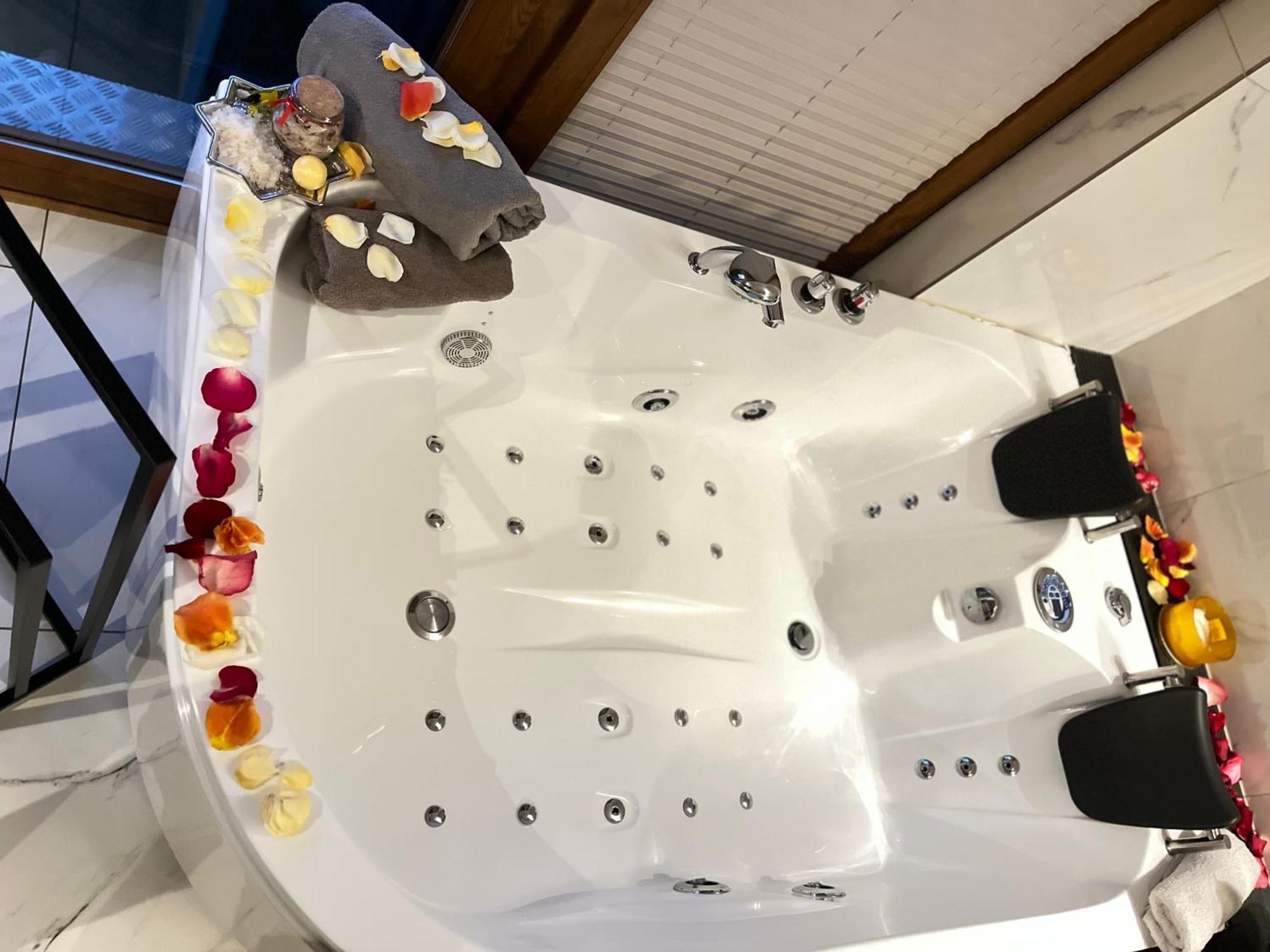 Jacuzzi Rakowicka Top Apartments Krakow Exterior photo